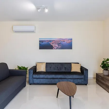 Serene 2br With Picturesque Views By 360 Estates *
