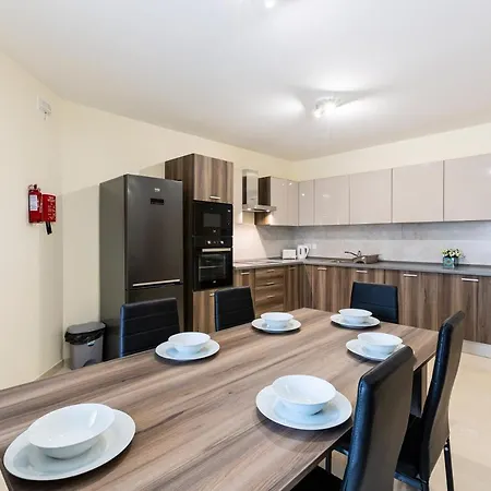 Serene 2br With Picturesque Views By 360 Estates アパート